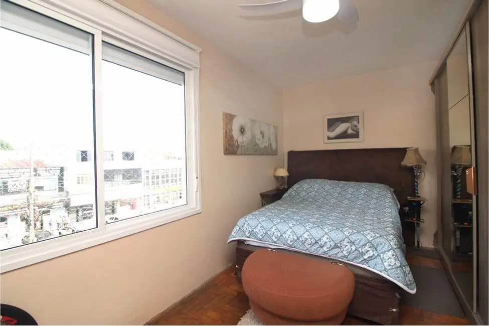 Foto 6 de Apartamento com 1 quarto à venda, 44m2 em Vila Ipiranga, Porto Alegre - RS