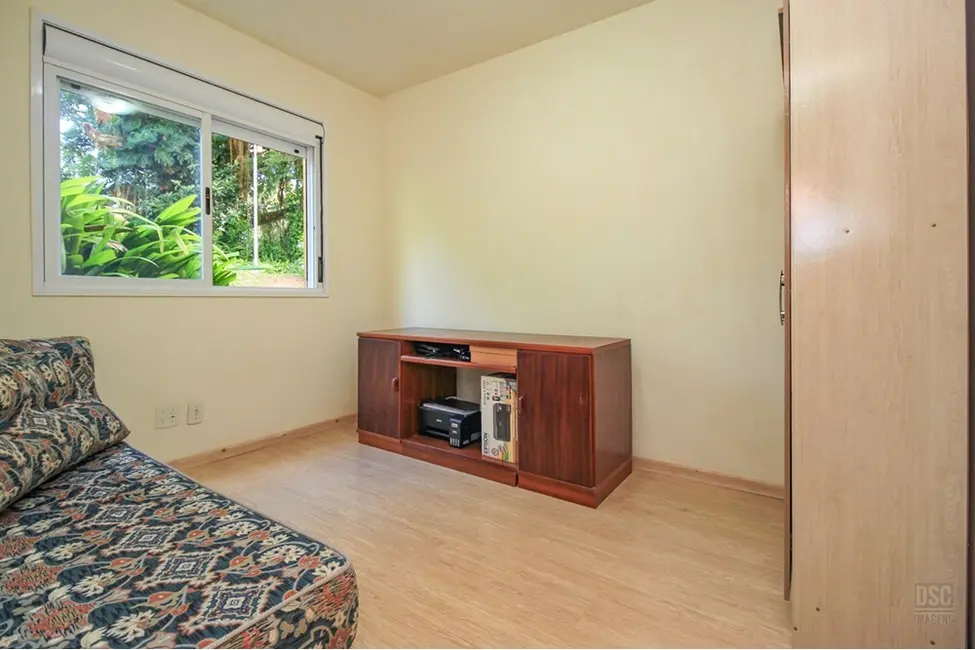 Foto 3 de Apartamento com 3 quartos à venda, 67m2 em Espírito Santo, Porto Alegre - RS