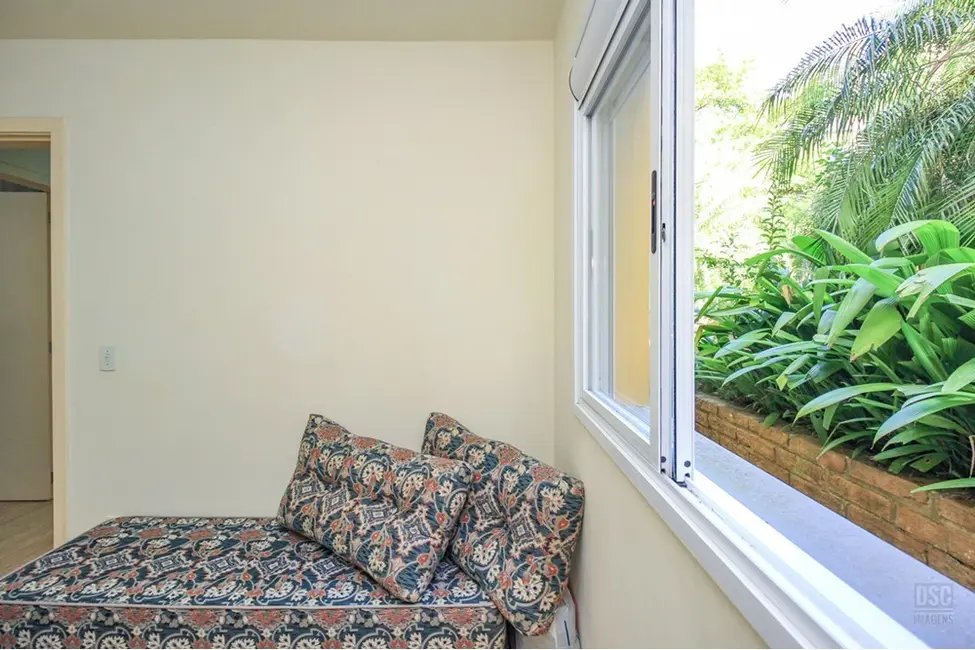 Foto 5 de Apartamento com 3 quartos à venda, 67m2 em Espírito Santo, Porto Alegre - RS