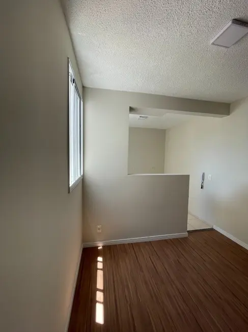 Foto 1 de Apartamento com 2 quartos à venda, 44m2 em Jardim Leopoldina, Porto Alegre - RS