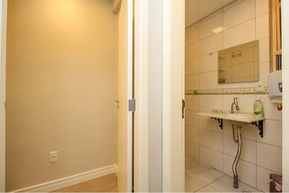 Foto 6 de Sala Comercial à venda, 35m2 em Bom Fim, Porto Alegre - RS