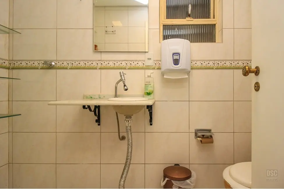 Foto 9 de Sala Comercial à venda, 35m2 em Bom Fim, Porto Alegre - RS