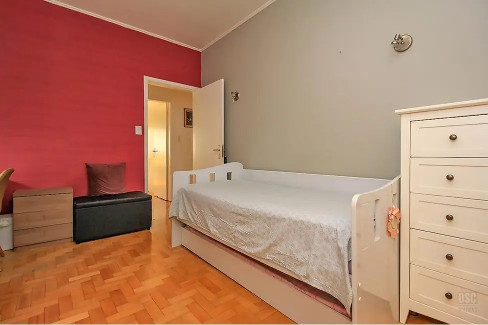 Apartamento com 2 quartos à venda, 96m2 em Centro Histórico, Porto Alegre - RS - imagem 5 Foto 5 de Apartamento com 2 quartos à venda, 96m2 em Centro Histórico, Porto Alegre - RS