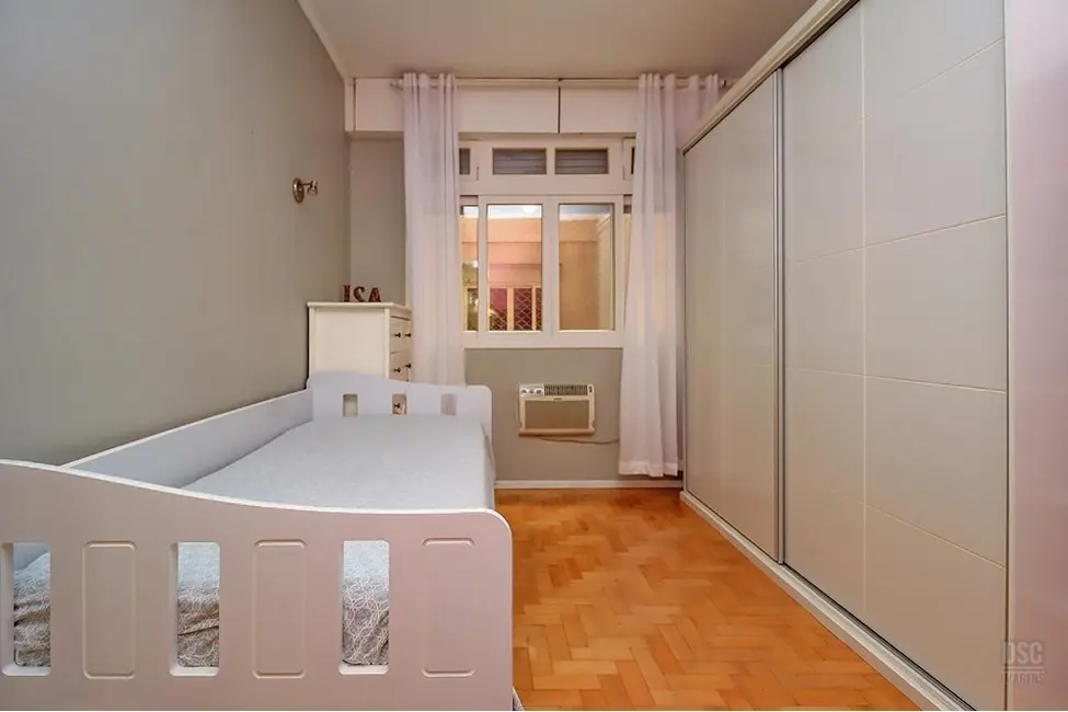 Apartamento com 2 quartos à venda, 96m2 em Centro Histórico, Porto Alegre - RS - imagem 4 Foto 4 de Apartamento com 2 quartos à venda, 96m2 em Centro Histórico, Porto Alegre - RS