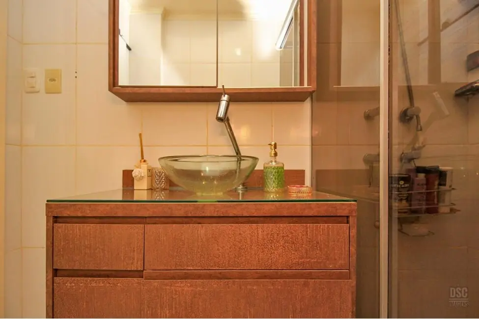 Apartamento com 2 quartos à venda, 96m2 em Centro Histórico, Porto Alegre - RS - imagem 7 Foto 7 de Apartamento com 2 quartos à venda, 96m2 em Centro Histórico, Porto Alegre - RS