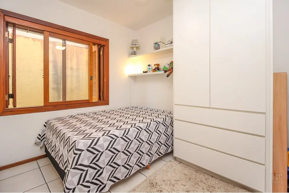 Casa com 3 quartos à venda, 154m2 em Espírito Santo, Porto Alegre - RS - imagem 8 Foto 8 de Casa com 3 quartos à venda, 154m2 em Espírito Santo, Porto Alegre - RS