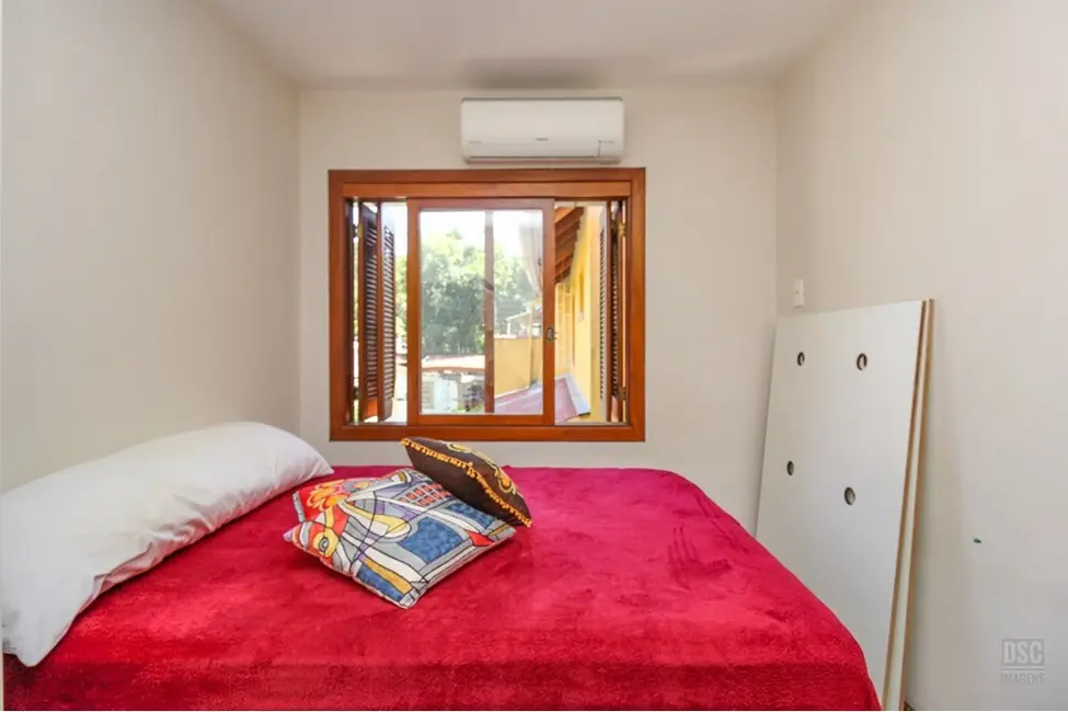 Casa com 3 quartos à venda, 154m2 em Espírito Santo, Porto Alegre - RS - imagem 6 Foto 6 de Casa com 3 quartos à venda, 154m2 em Espírito Santo, Porto Alegre - RS