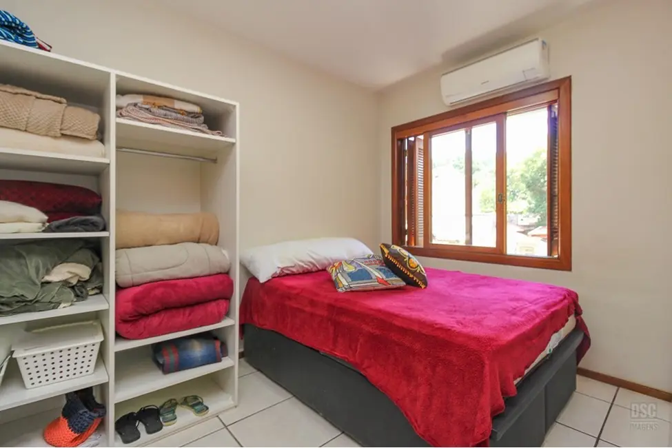 Casa com 3 quartos à venda, 154m2 em Espírito Santo, Porto Alegre - RS - imagem 5 Foto 5 de Casa com 3 quartos à venda, 154m2 em Espírito Santo, Porto Alegre - RS