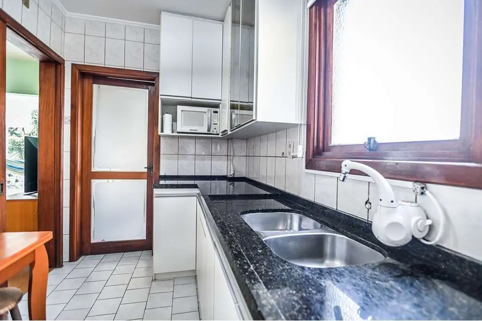 Cobertura com 3 quartos à venda, 163m2 em Teresópolis, Porto Alegre - RS - imagem 6 Foto 6 de Cobertura com 3 quartos à venda, 163m2 em Teresópolis, Porto Alegre - RS