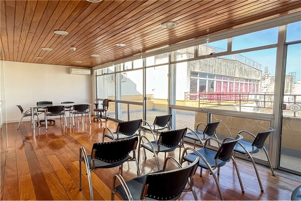 Sala Comercial à venda, 35m2 em Centro Histórico, Porto Alegre - RS - imagem 5 Foto 5 de Sala Comercial à venda, 35m2 em Centro Histórico, Porto Alegre - RS
