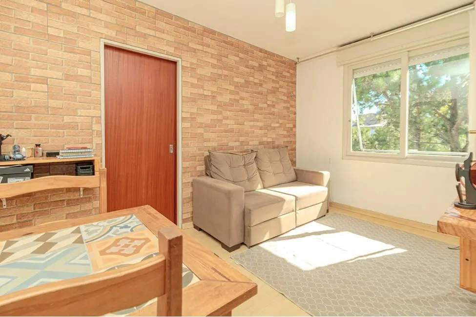 Foto 1 de Apartamento com 1 quarto à venda, 35m2 em Cavalhada, Porto Alegre - RS