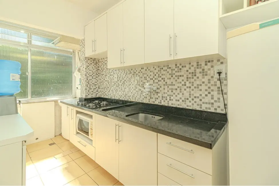 Foto 4 de Apartamento com 1 quarto à venda, 35m2 em Cavalhada, Porto Alegre - RS