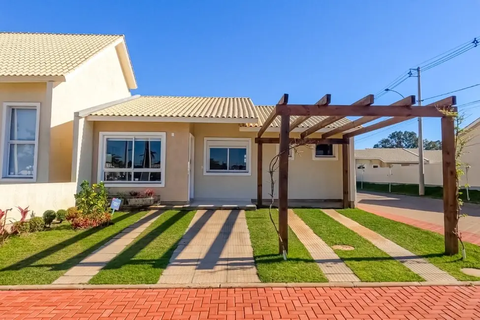 Foto 1 de Casa de Condomínio com 2 quartos à venda, 83m2 em Sítio Túnel Verde, Cachoeirinha - RS
