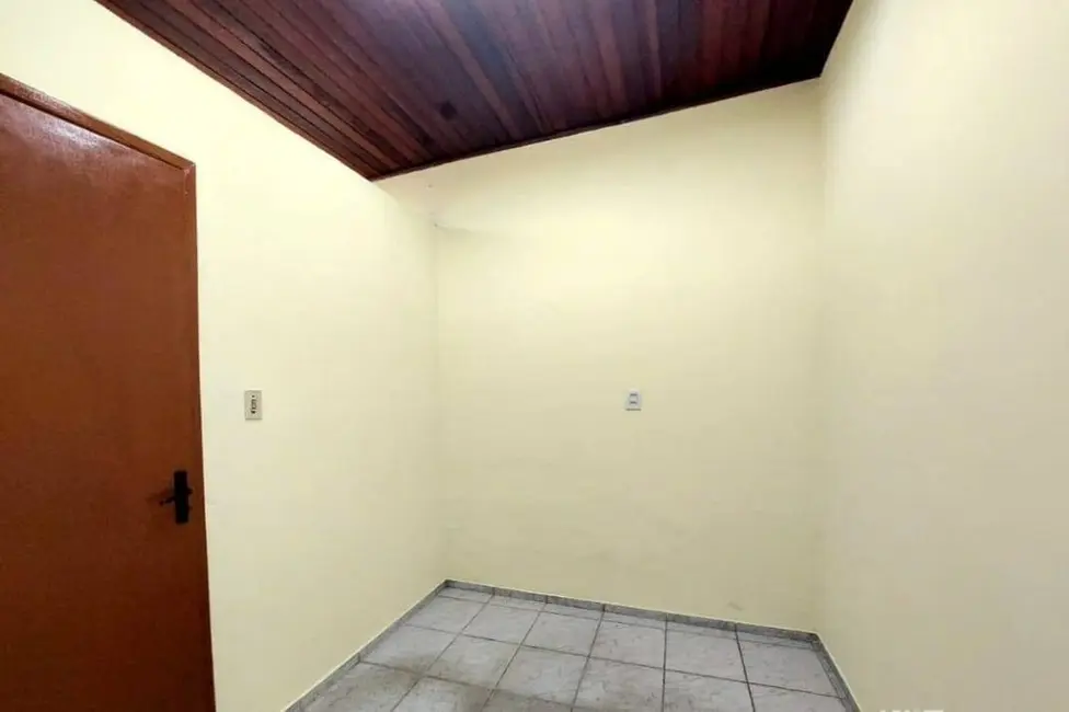 Casa com 3 quartos à venda, 74m2 em Sarandi, Porto Alegre - RS - imagem 9 Foto 9 de Casa com 3 quartos à venda, 74m2 em Sarandi, Porto Alegre - RS