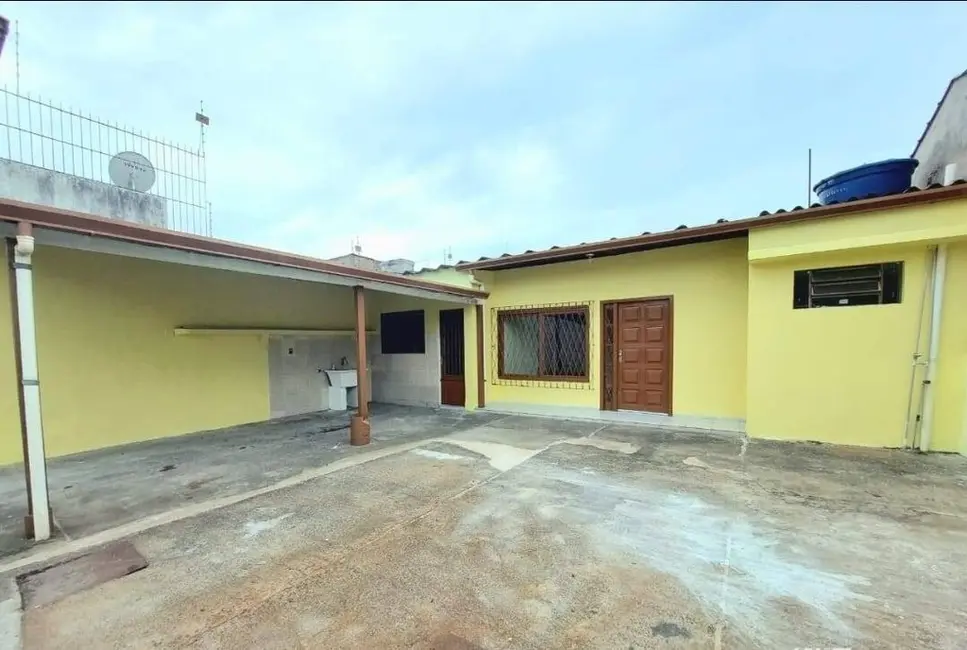 Casa com 3 quartos à venda, 74m2 em Sarandi, Porto Alegre - RS - imagem 5 Foto 5 de Casa com 3 quartos à venda, 74m2 em Sarandi, Porto Alegre - RS