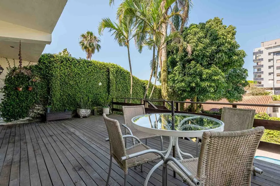 Foto 7 de Casa com 3 quartos à venda, 350m2 em Chácara das Pedras, Porto Alegre - RS