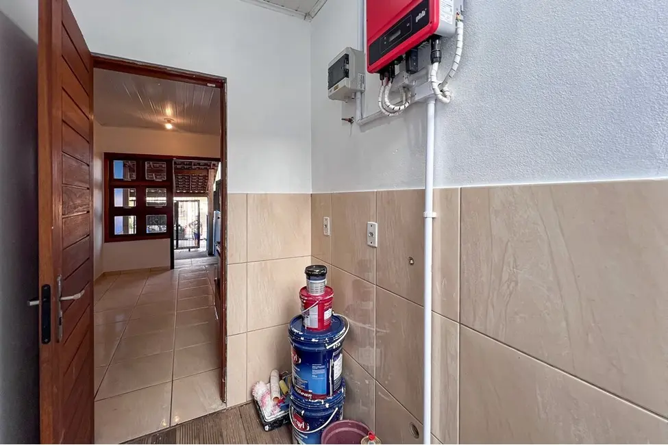 Casa com 2 quartos à venda, 45m2 em Olaria, Canoas - RS - imagem 8 Foto 8 de Casa com 2 quartos à venda, 45m2 em Olaria, Canoas - RS