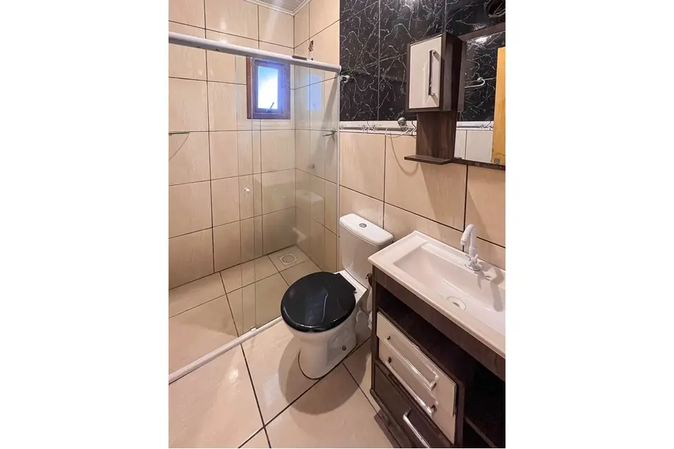 Casa com 2 quartos à venda, 45m2 em Olaria, Canoas - RS - imagem 7 Foto 7 de Casa com 2 quartos à venda, 45m2 em Olaria, Canoas - RS