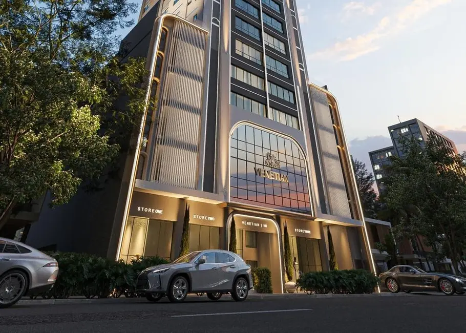 Foto 2 de Loja à venda, 139m2 em Centro, Balneario Camboriu - SC