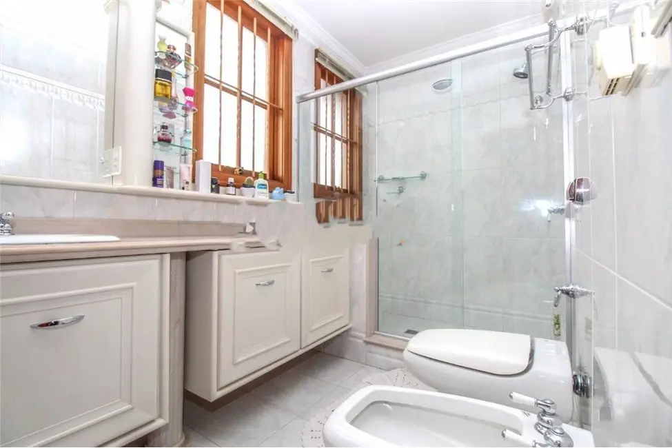 Foto 6 de Casa com 3 quartos à venda, 608m2 em Medianeira, Porto Alegre - RS