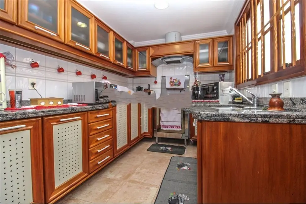 Foto 9 de Casa com 3 quartos à venda, 608m2 em Medianeira, Porto Alegre - RS