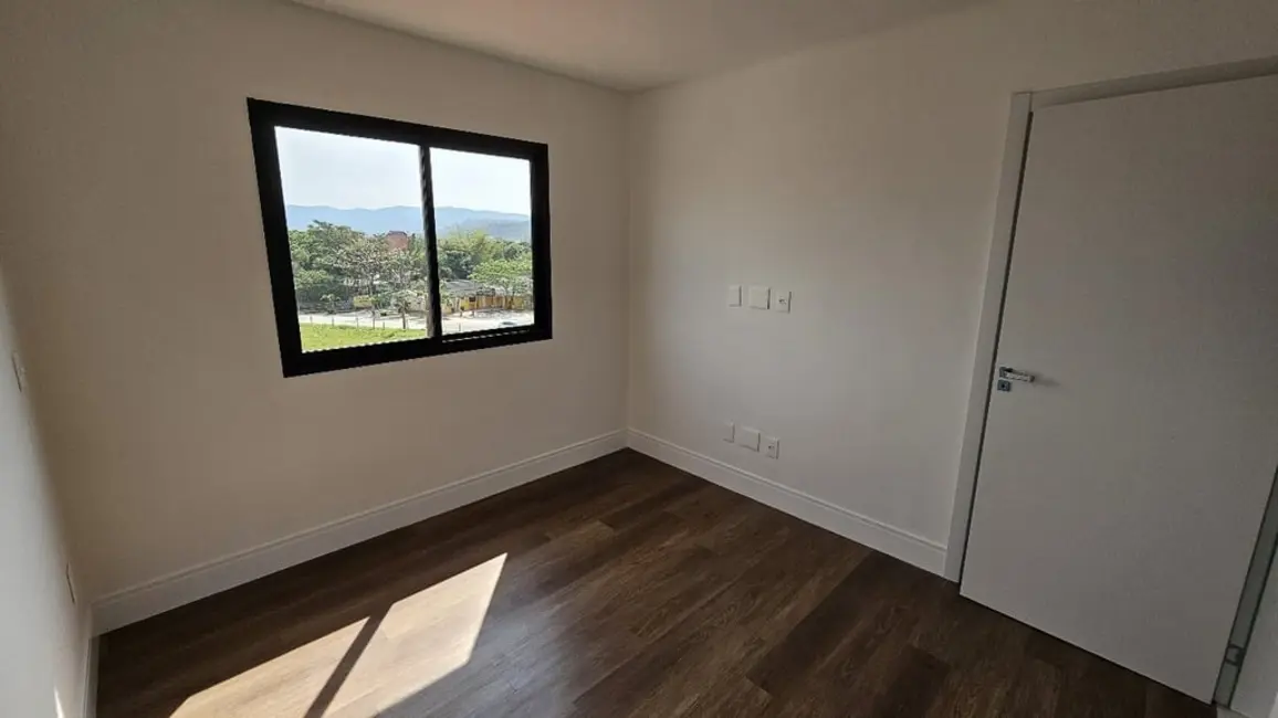 Apartamento com 2 quartos à venda, 70m2 em Bombinhas - SC - imagem 9 Foto 9 de Apartamento com 2 quartos à venda, 70m2 em Bombinhas - SC