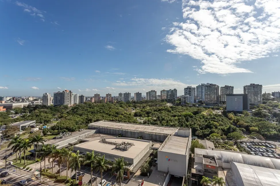 Cobertura com 3 quartos à venda, 240m2 em Chácara das Pedras, Porto Alegre - RS - imagem 4 Foto 4 de Cobertura com 3 quartos à venda, 240m2 em Chácara das Pedras, Porto Alegre - RS