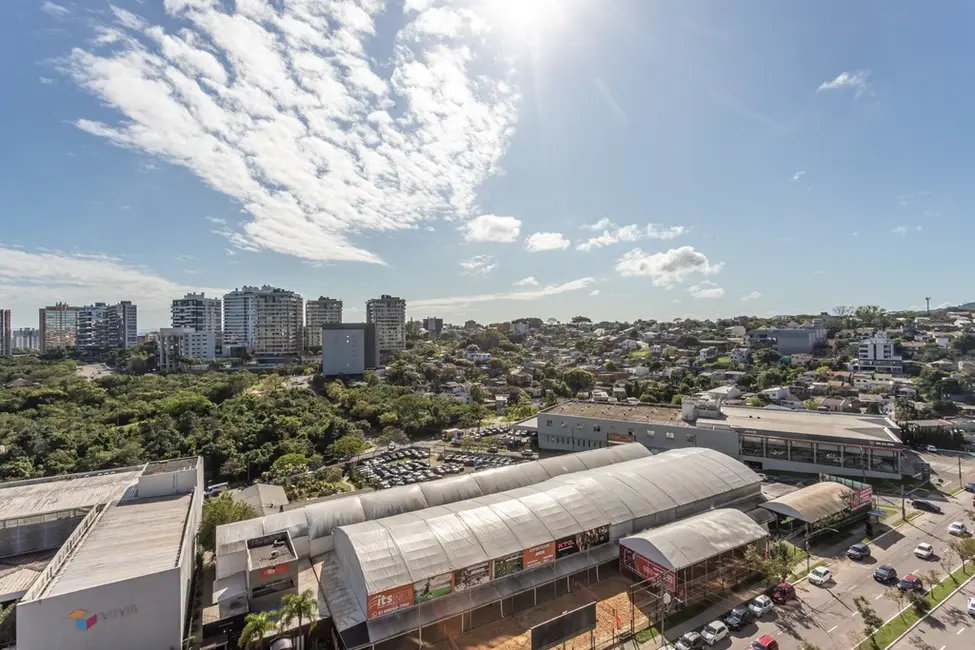 Foto 2 de Cobertura com 3 quartos à venda, 240m2 em Chácara das Pedras, Porto Alegre - RS