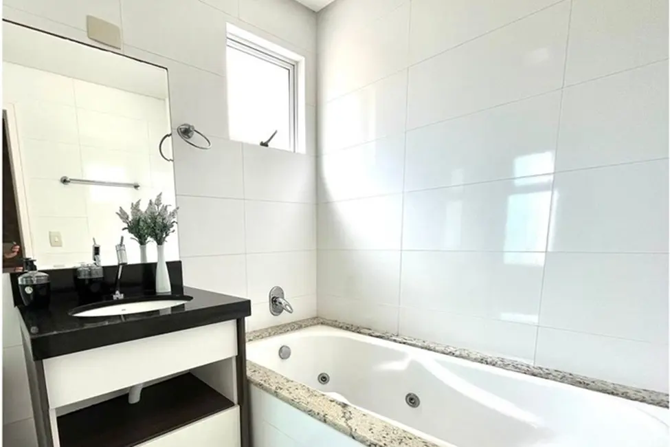 Apartamento com 3 quartos à venda, 140m2 em Pioneiros, Balneario Camboriu - SC - imagem 5 Foto 5 de Apartamento com 3 quartos à venda, 140m2 em Pioneiros, Balneario Camboriu - SC