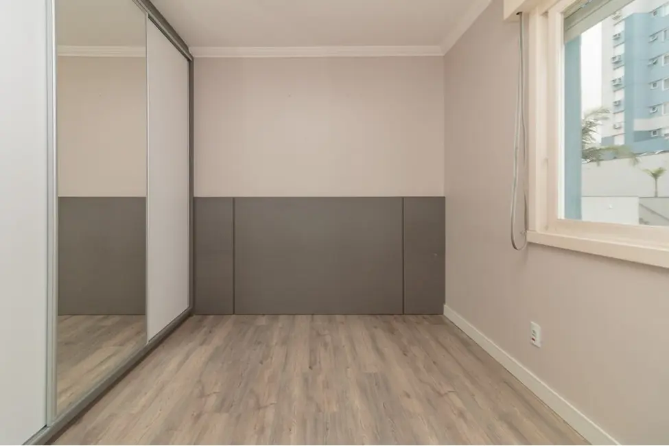 Foto 6 de Apartamento com 3 quartos à venda, 72m2 em Chácara das Pedras, Porto Alegre - RS