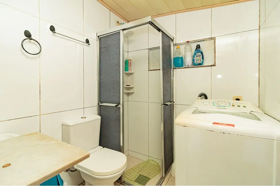 Apartamento com 4 quartos à venda, 75m2 em Passo da Areia, Porto Alegre - RS - imagem 7 Foto 7 de Apartamento com 4 quartos à venda, 75m2 em Passo da Areia, Porto Alegre - RS