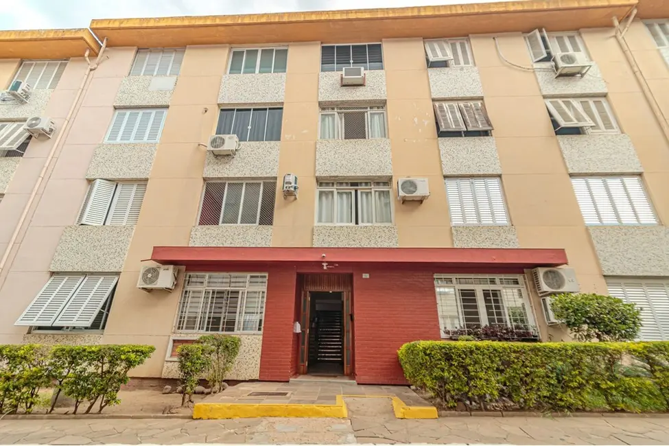 Apartamento com 4 quartos à venda, 75m2 em Passo da Areia, Porto Alegre - RS - imagem 6 Foto 6 de Apartamento com 4 quartos à venda, 75m2 em Passo da Areia, Porto Alegre - RS