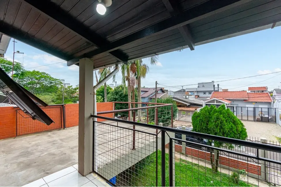 Casa com 2 quartos à venda, 102m2 em Igara, Canoas - RS - imagem 9 Foto 9 de Casa com 2 quartos à venda, 102m2 em Igara, Canoas - RS