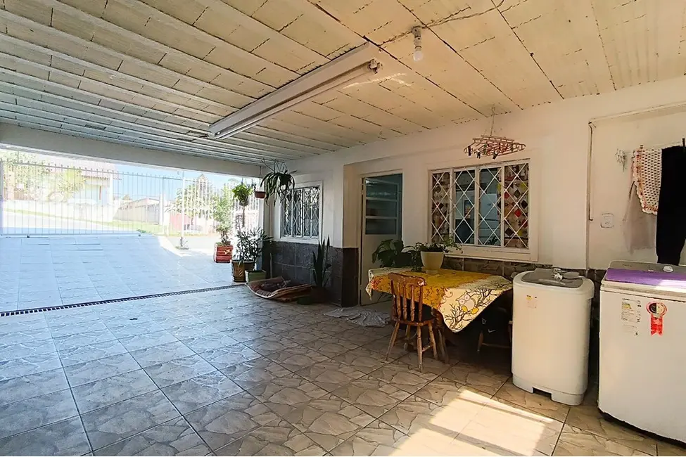 Foto 4 de Casa com 7 quartos à venda, 253m2 em Santa Isabel, Viamao - RS