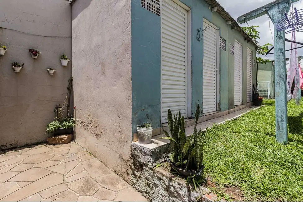 Foto 3 de Apartamento com 2 quartos à venda, 65m2 em São Sebastião, Porto Alegre - RS