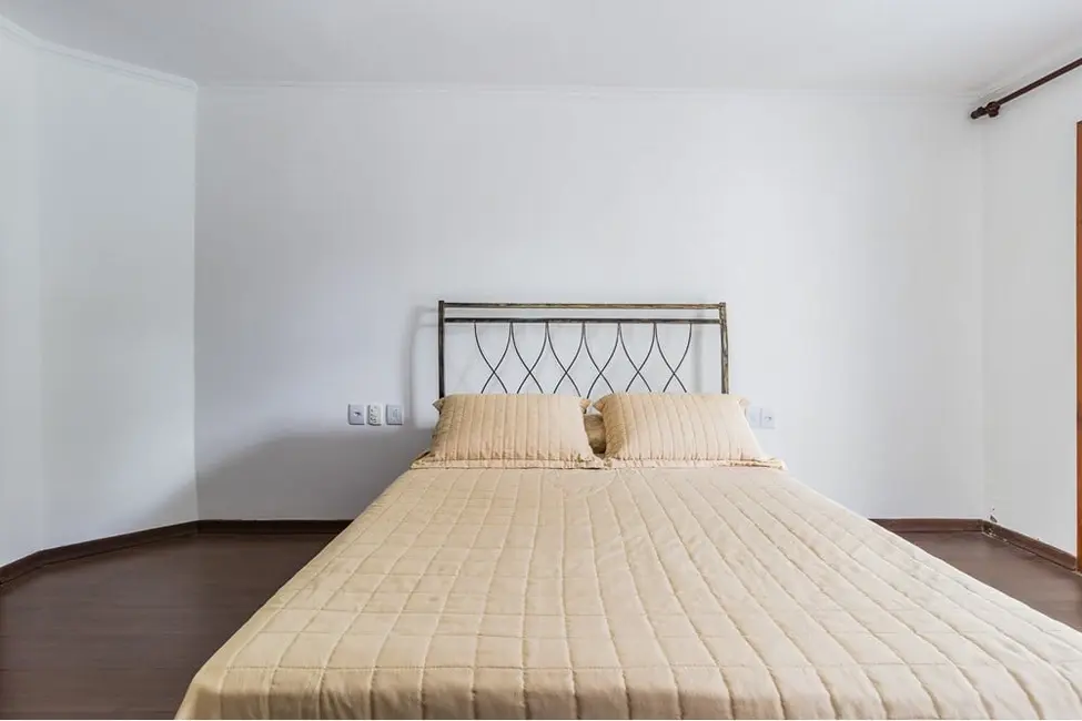 Foto 5 de Casa com 4 quartos à venda, 275m2 em Jardim Itu, Porto Alegre - RS