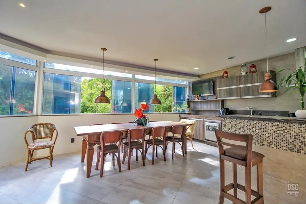 Foto 6 de Casa de Condomínio com 4 quartos à venda, 218m2 em Teresópolis, Porto Alegre - RS