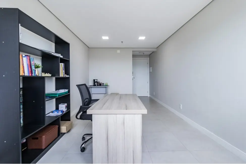 Foto 1 de Sala Comercial à venda, 25m2 em São Sebastião, Porto Alegre - RS