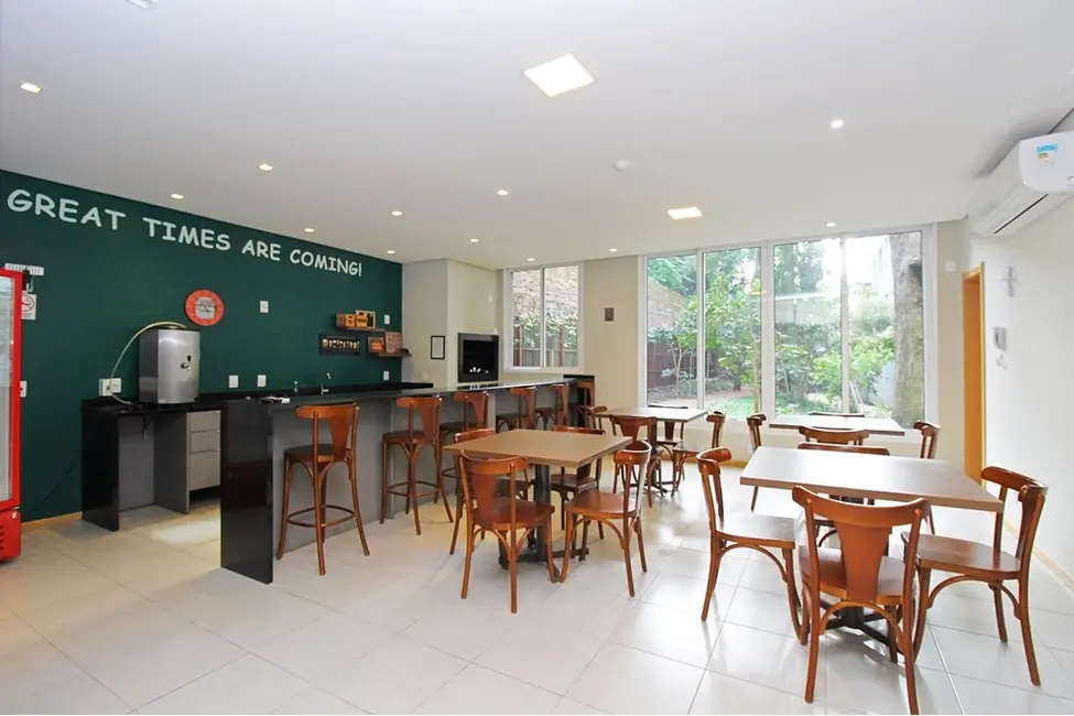 Apartamento com 3 quartos à venda, 74m2 em Teresópolis, Porto Alegre - RS - imagem 6 Foto 6 de Apartamento com 3 quartos à venda, 74m2 em Teresópolis, Porto Alegre - RS