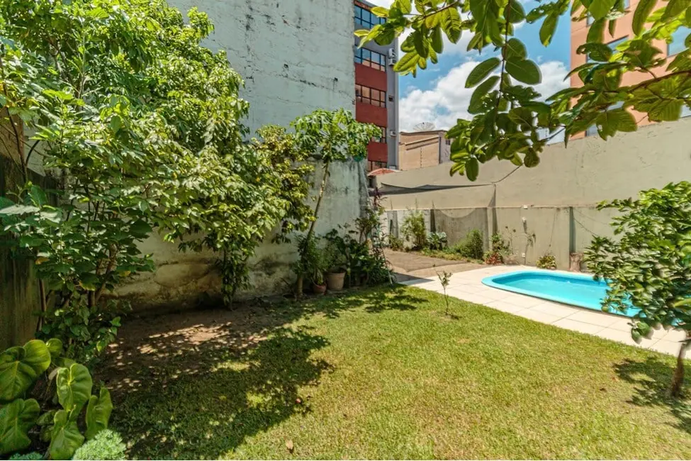 Casa com 3 quartos à venda, 177m2 em Menino Deus, Porto Alegre - RS - imagem 3 Foto 3 de Casa com 3 quartos à venda, 177m2 em Menino Deus, Porto Alegre - RS