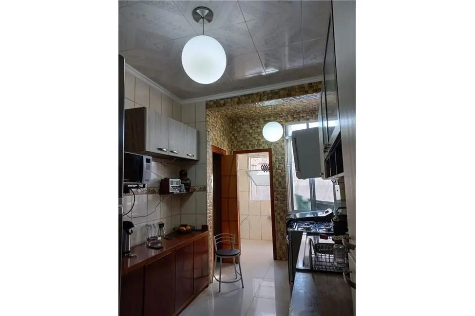 Apartamento com 2 quartos à venda, 92m2 em Santa Cecília, Porto Alegre - RS - imagem 5 Foto 5 de Apartamento com 2 quartos à venda, 92m2 em Santa Cecília, Porto Alegre - RS