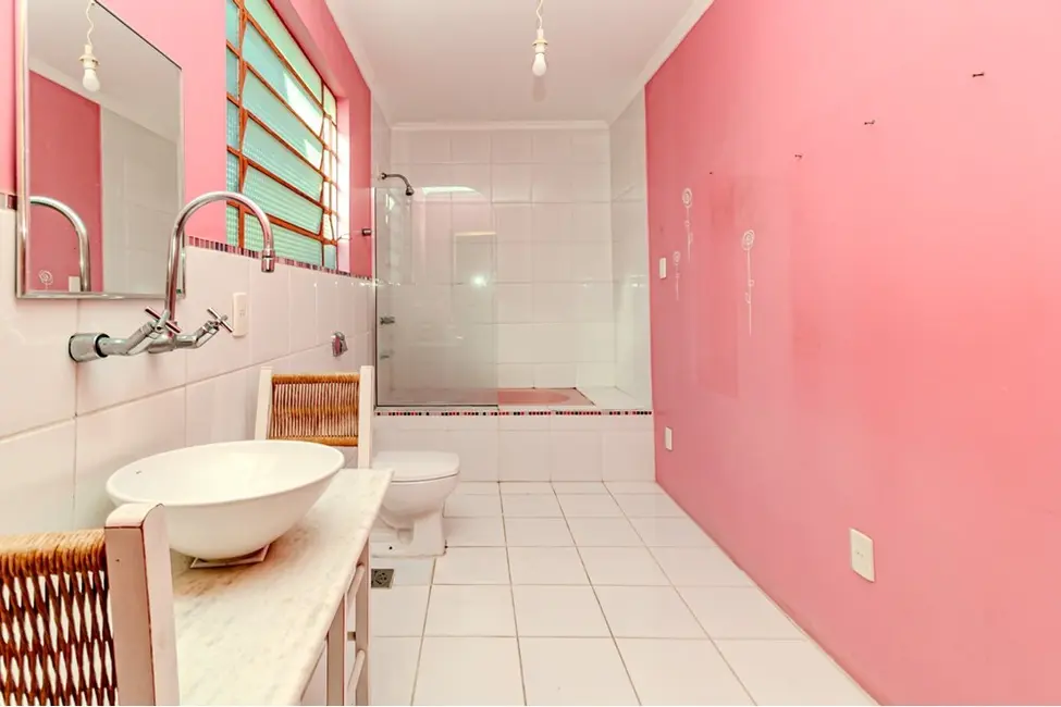 Casa com 4 quartos à venda, 352m2 em Jardim São Pedro, Porto Alegre - RS - imagem 4 Foto 4 de Casa com 4 quartos à venda, 352m2 em Jardim São Pedro, Porto Alegre - RS