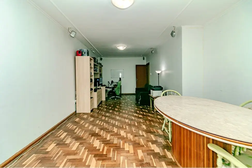 Casa com 4 quartos à venda, 352m2 em Jardim São Pedro, Porto Alegre - RS - imagem 2 Foto 2 de Casa com 4 quartos à venda, 352m2 em Jardim São Pedro, Porto Alegre - RS