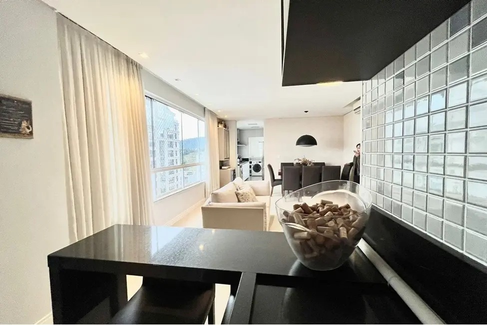 Apartamento com 3 quartos à venda, 122m2 em Pioneiros, Balneario Camboriu - SC - imagem 9 Foto 9 de Apartamento com 3 quartos à venda, 122m2 em Pioneiros, Balneario Camboriu - SC