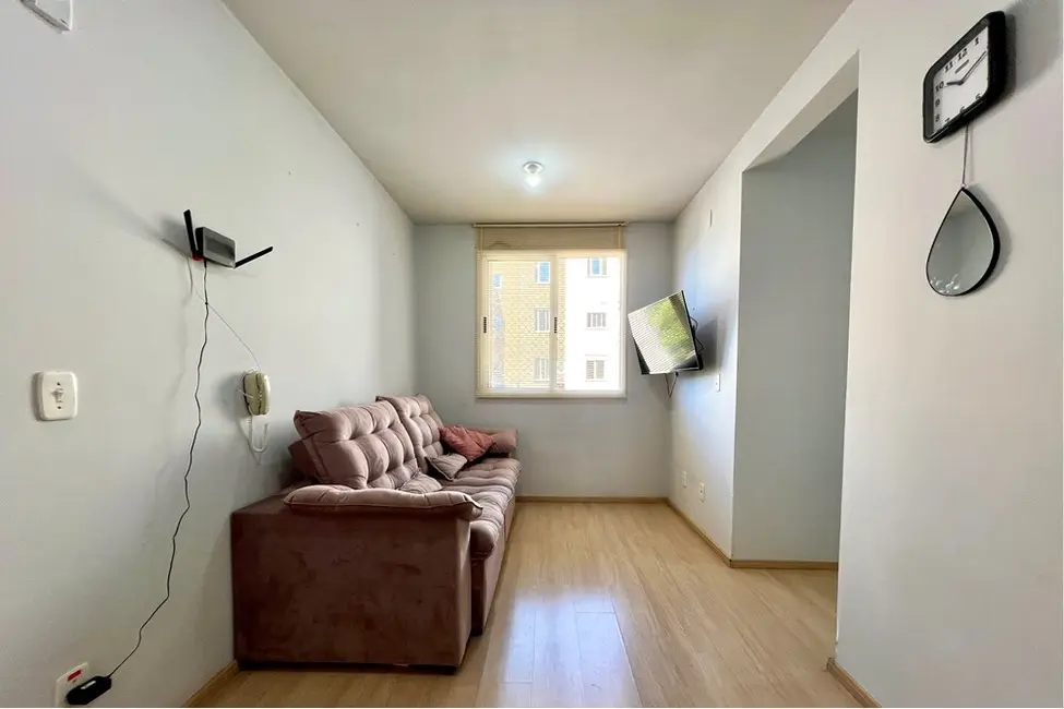 Foto 1 de Apartamento com 2 quartos à venda, 47m2 em Olaria, Canoas - RS