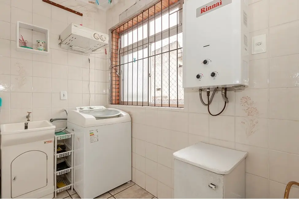 Casa com 3 quartos à venda, 167m2 em Vila Jardim, Porto Alegre - RS - imagem 2 Foto 2 de Casa com 3 quartos à venda, 167m2 em Vila Jardim, Porto Alegre - RS