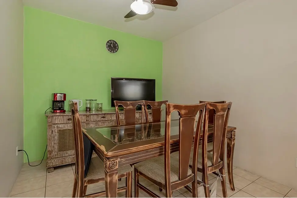 Casa com 3 quartos à venda, 167m2 em Vila Jardim, Porto Alegre - RS - imagem 4 Foto 4 de Casa com 3 quartos à venda, 167m2 em Vila Jardim, Porto Alegre - RS