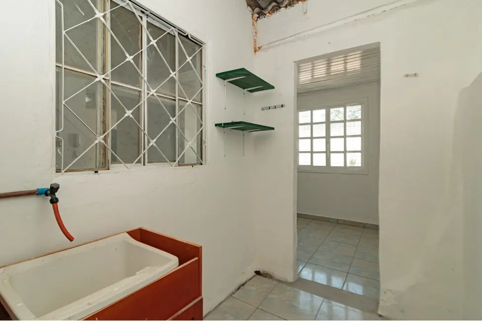 Foto 6 de Apartamento com 2 quartos à venda, 70m2 em São Sebastião, Porto Alegre - RS