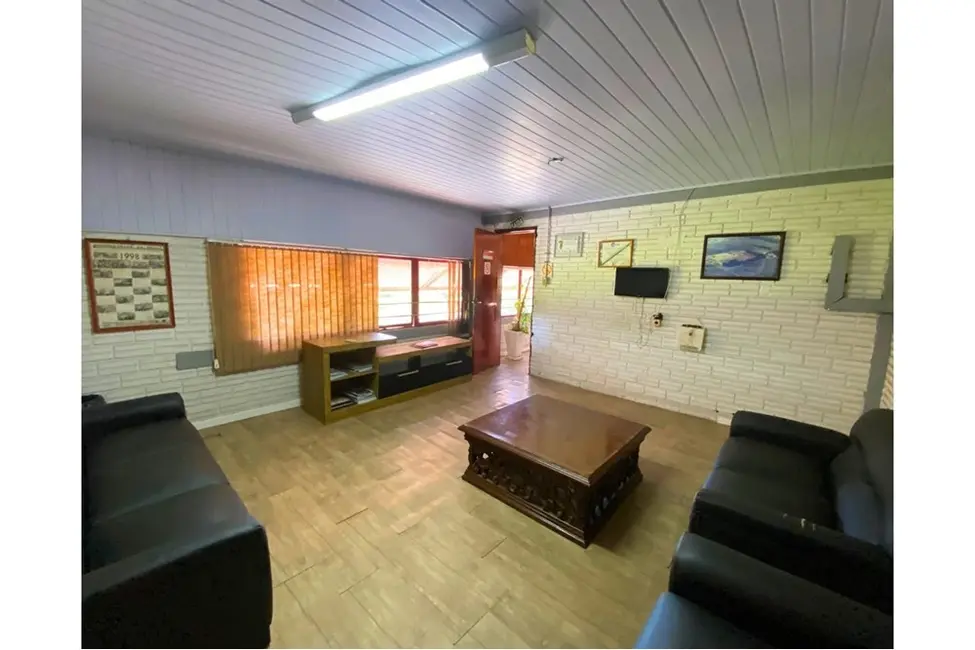 Loja à venda, 32200m2 em São Luis, Canoas - RS - imagem 4 Foto 4 de Loja à venda, 32200m2 em São Luis, Canoas - RS