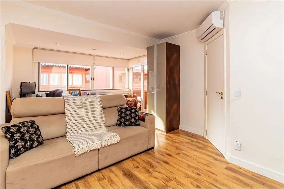 Foto 8 de Casa de Condomínio com 3 quartos à venda, 214m2 em Vila Jardim, Porto Alegre - RS